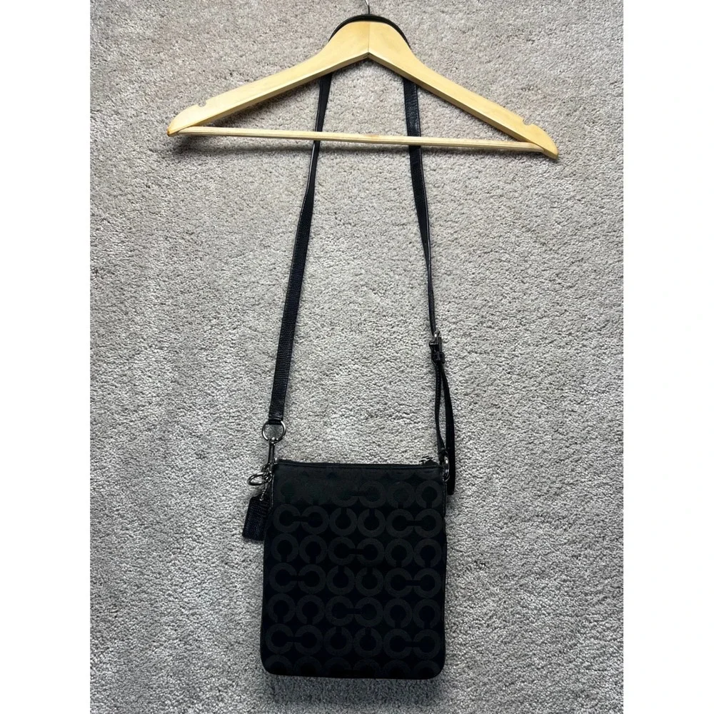 Coach Kristen‎ Op Art Signature Swingpack Crossbody Bag Black Leather Trim Small